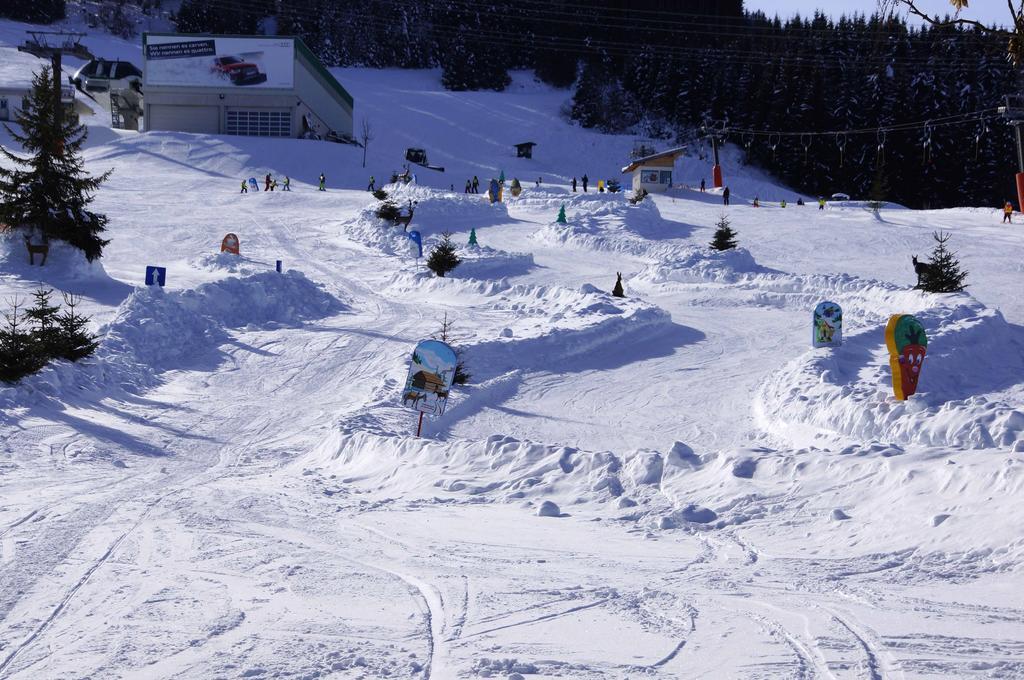 Chalet An Der Piste Kaprun Bagian luar foto
